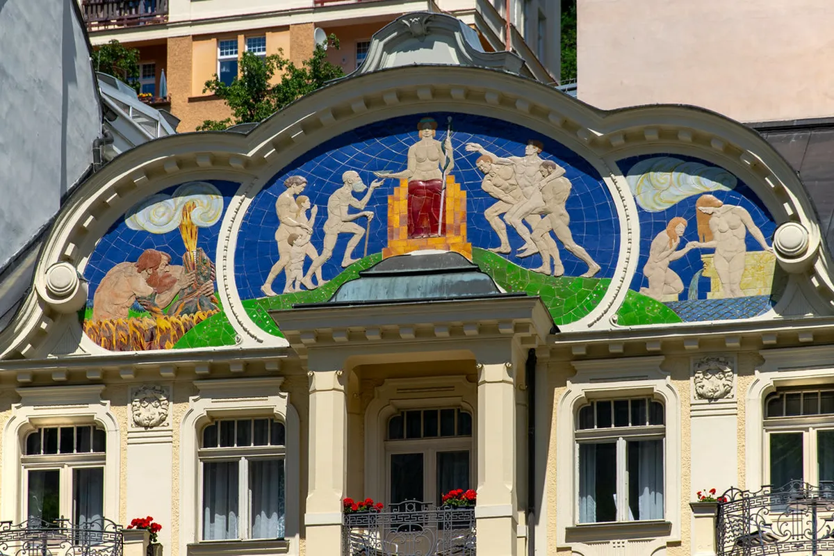 The Rich History of Karlovy Vary Spa Cups