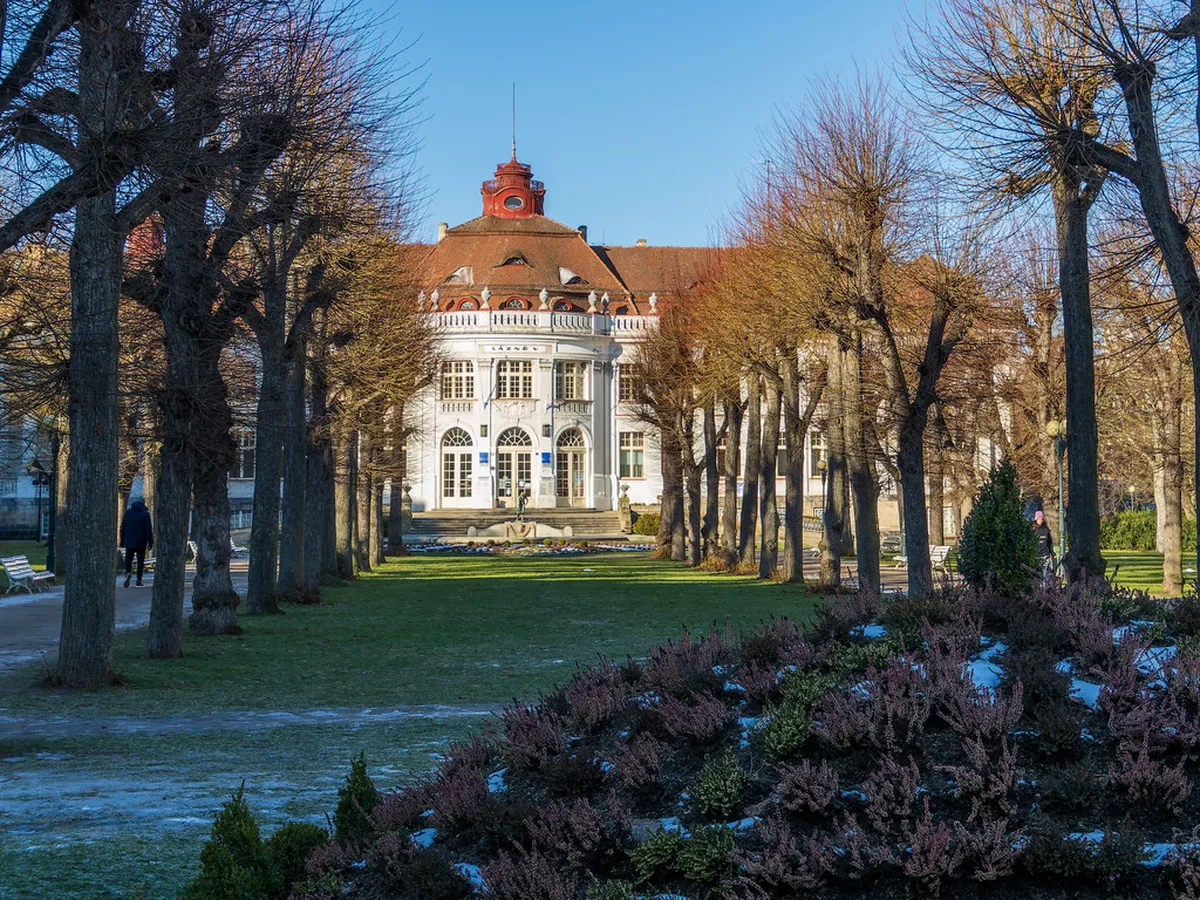 Karlovy Vary Budget Travel: Your 2025 Affordable Guide