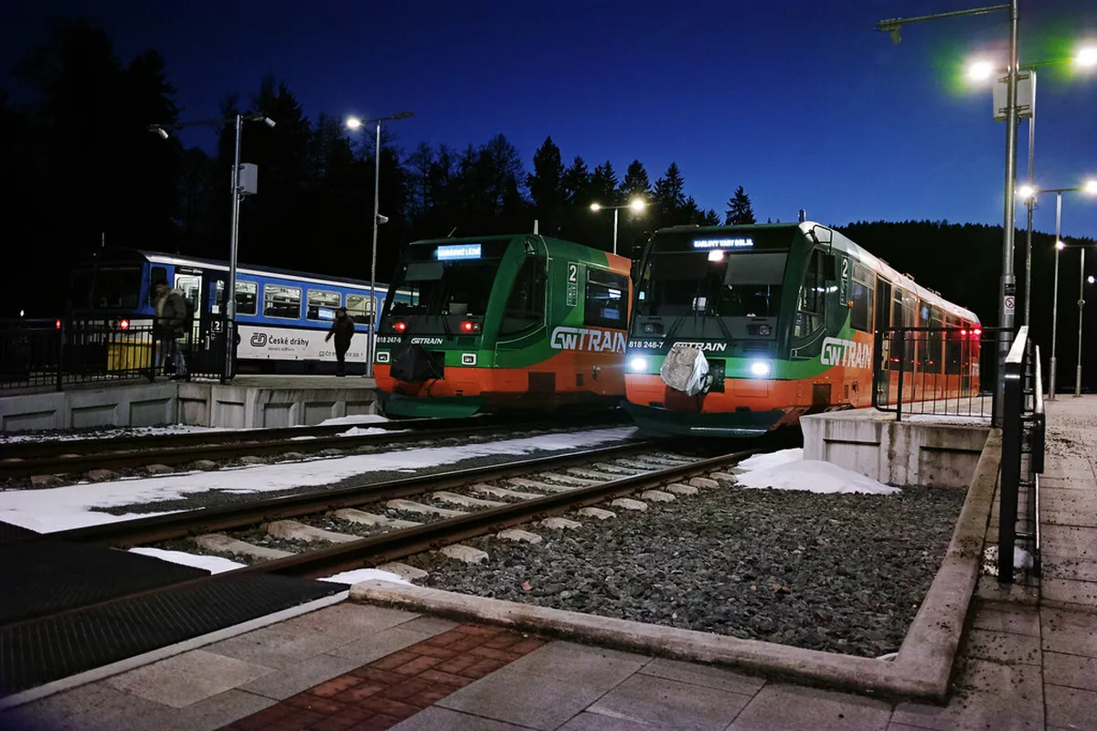 Karlovy Vary Evening Entertainment Options 2025