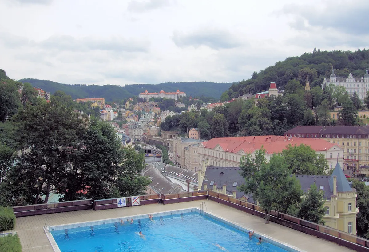 Karlovy Vary Spa Treatment Health Benefits Guide 2025