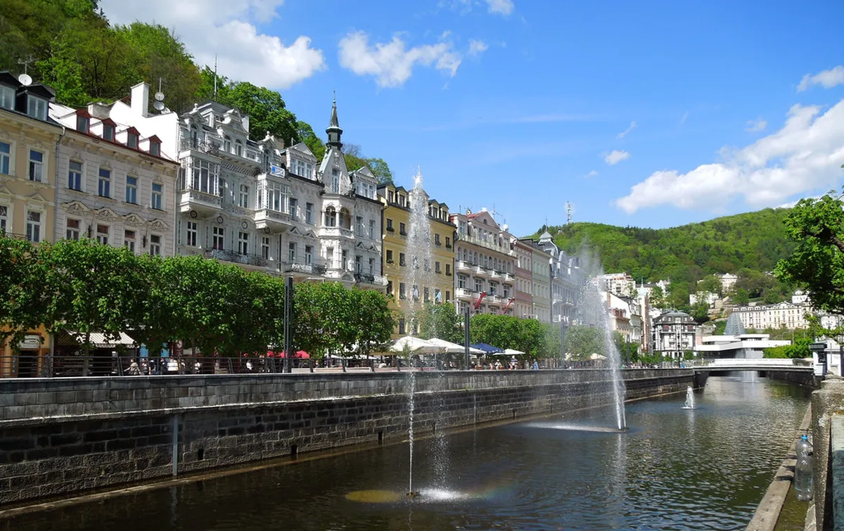 Karlovy Vary Spring Water Locations: Your 2025 Guide