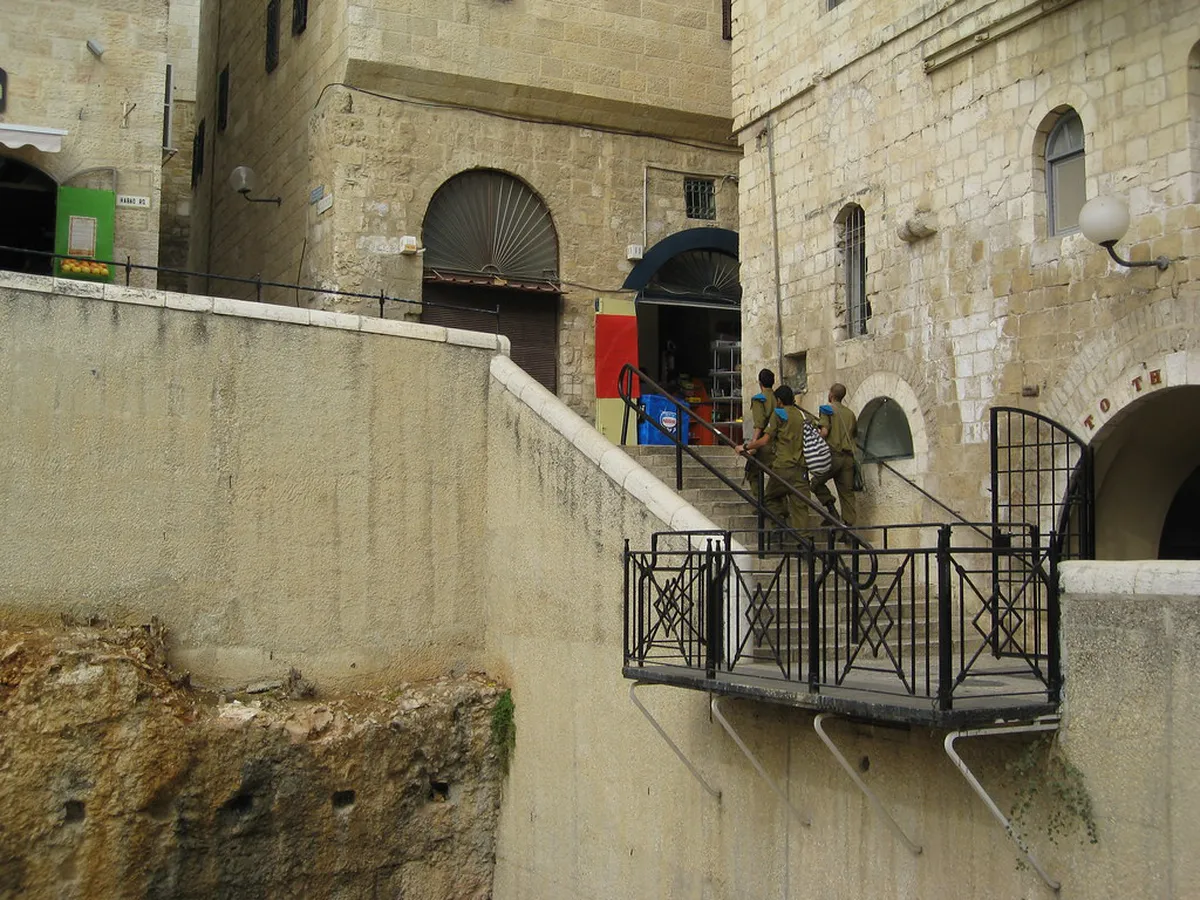 Uncovering Jewish Quarter Olomouc History in 2025