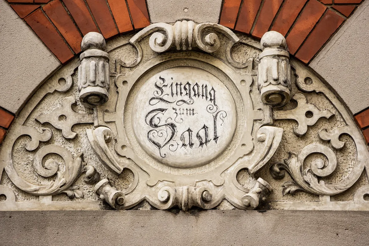 Olomouc Hospital & Police: Traveler Contacts for 2025