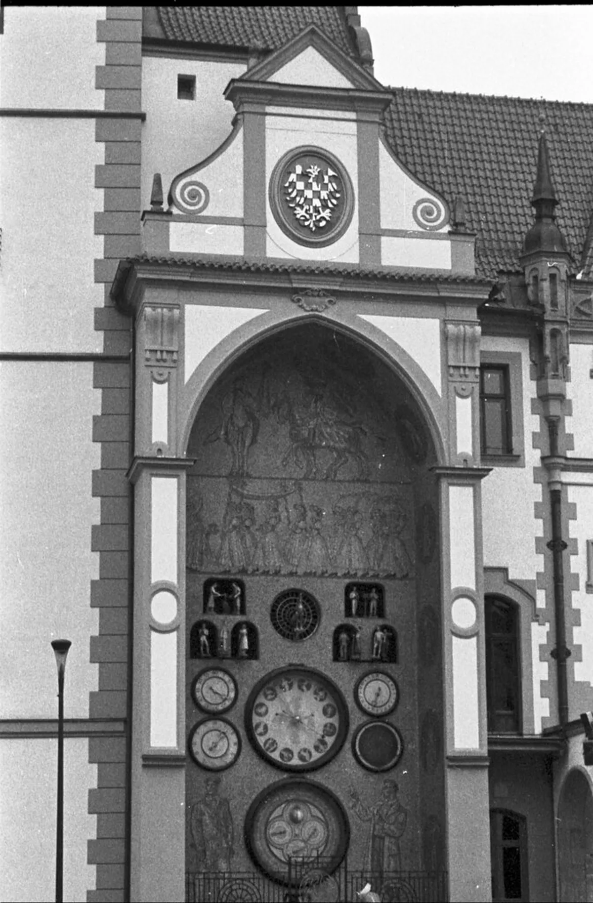 Where to See Olomouc Astronomical Clock in 2025