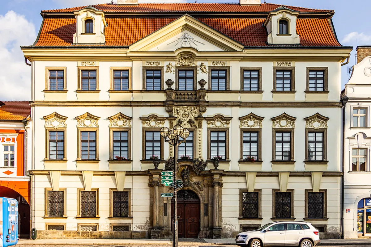 Best Prague Old Town Tours: Explore History in 2025