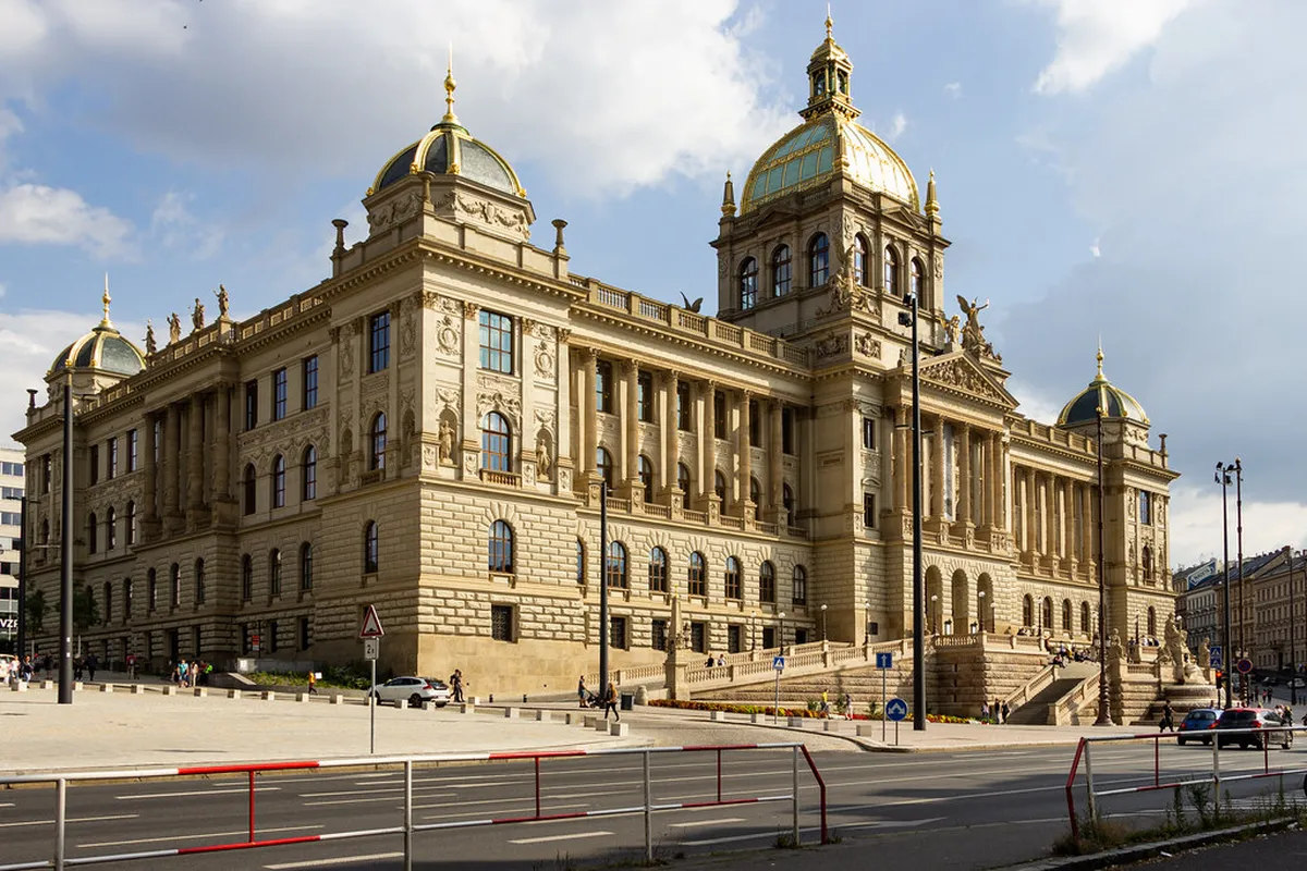 Old Town Prague History: Uncover Historical Facts