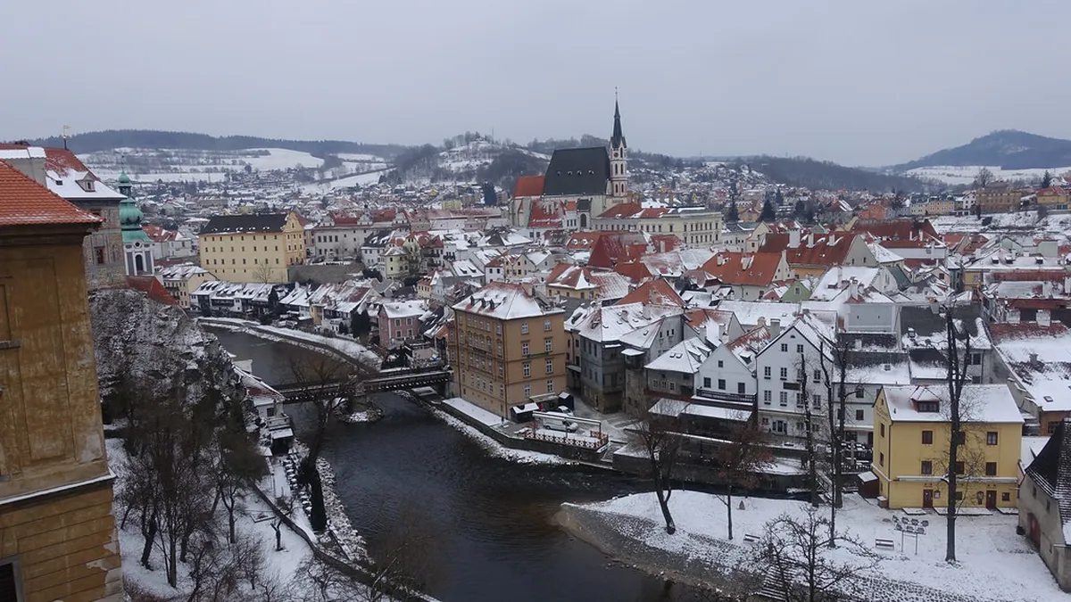 Top Photo Spots for Prague Castle Views in 2025
