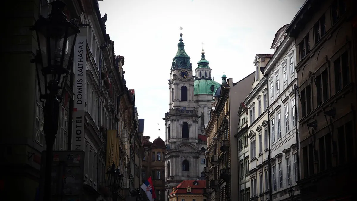 St Nicholas Church Prague: Baroque Gem Guide for 2025
