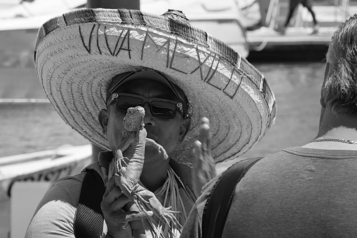 Avoid Tourist Scams in Prague: Your 2025 Safety Guide